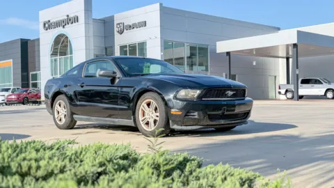 Black 2012 Ford Mustang V6 for sale in Gulfport, MS