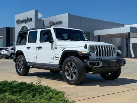White 2018 Jeep Wrangler Unlimited Sahara for sale in Gulfport, MS