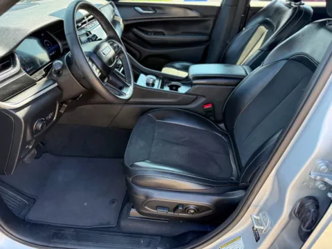 More photos of 2024 Jeep Grand Cherokee L Altitude at Champion Chrysler Dodge Jeep Ram, MS