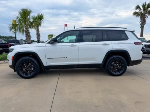 More photos of 2024 Jeep Grand Cherokee L Altitude at Champion Chrysler Dodge Jeep Ram, MS