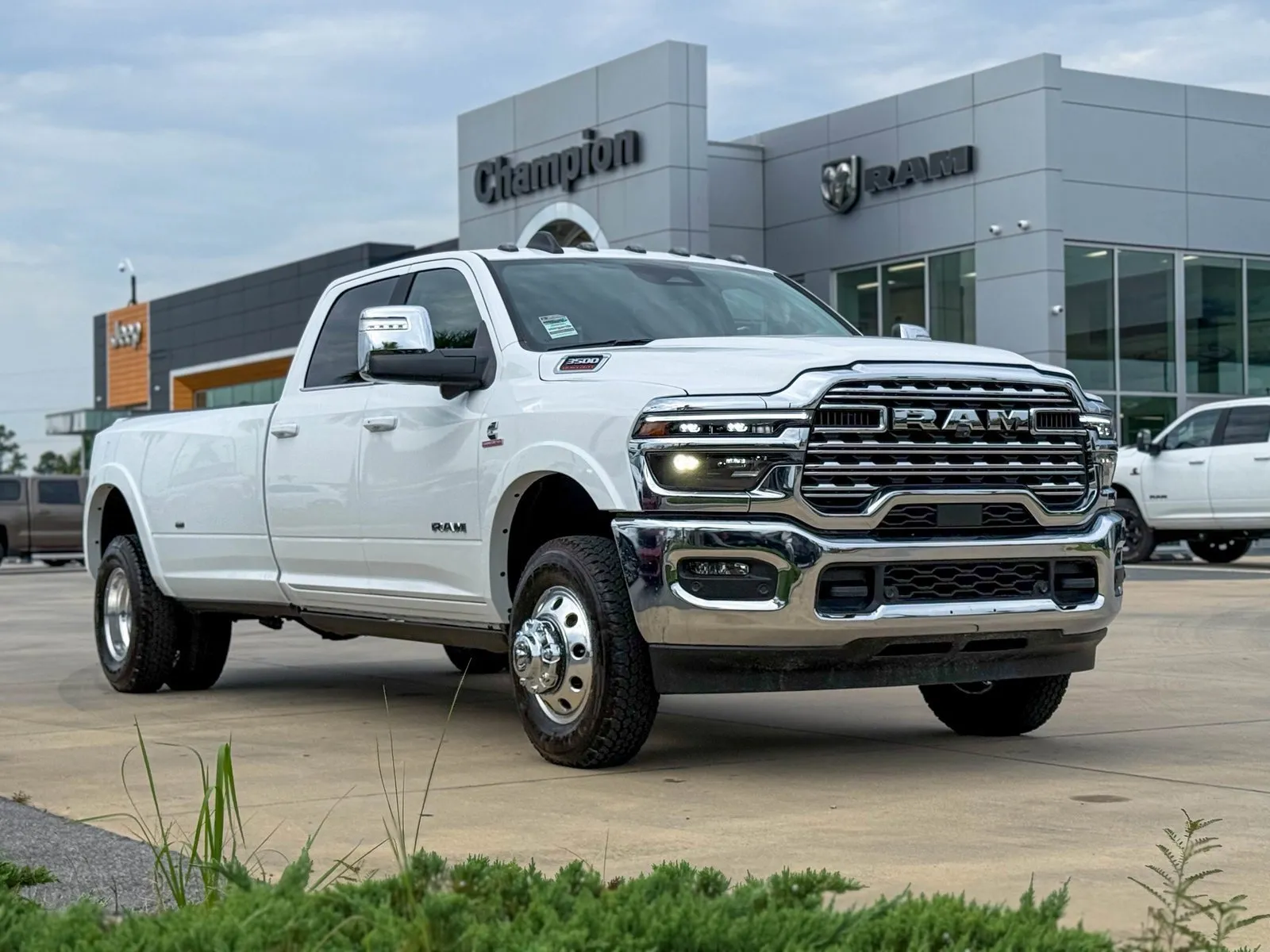 White 2026 Ram 3500 Longhorn for sale in Gulfport, MS