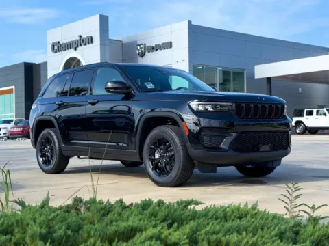 Black 2025 Jeep Grand Cherokee Altitude X for sale in Gulfport, MS
