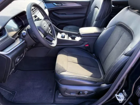 More photos of 2025 Jeep Grand Cherokee Altitude X at Champion Chrysler Dodge Jeep Ram, MS