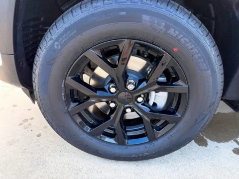 More photos of 2025 Jeep Grand Cherokee Altitude X at Champion Chrysler Dodge Jeep Ram, MS