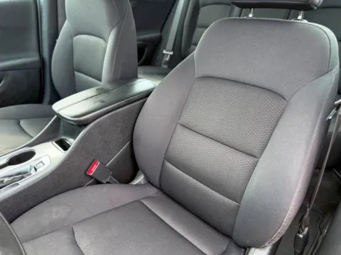 More photos of 2023 Chevrolet Malibu LT at Champion Chrysler Dodge Jeep Ram, MS