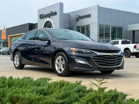 Gray 2023 Chevrolet Malibu LT for sale in Gulfport, MS