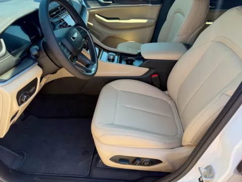 More photos of 2025 Jeep Grand Cherokee L Limited at Champion Chrysler Dodge Jeep Ram, MS