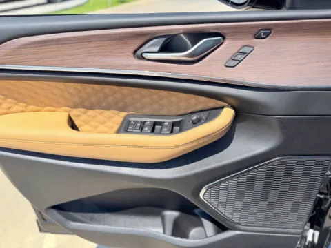 More photos of 2025 Jeep Grand Cherokee L Summit at Champion Chrysler Dodge Jeep Ram, MS