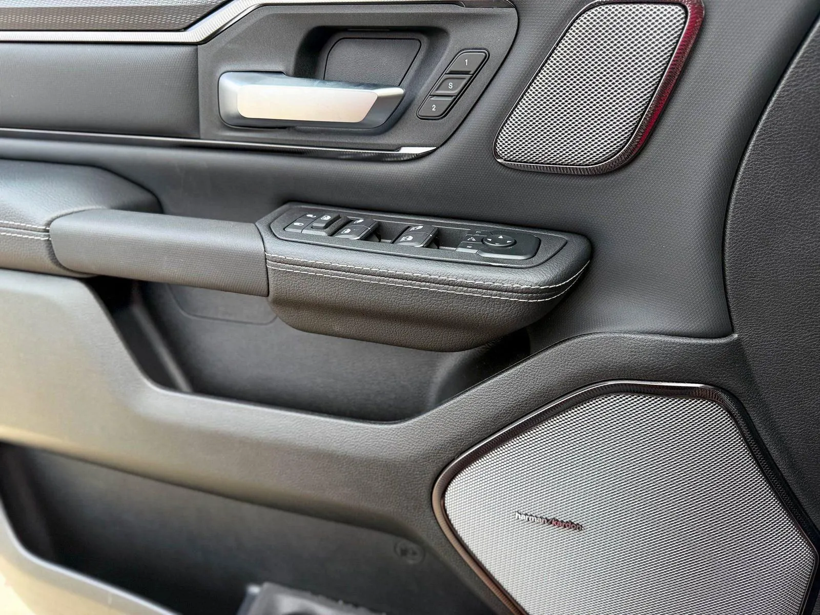 2026 RAM 1500 Rebel - Photo 26