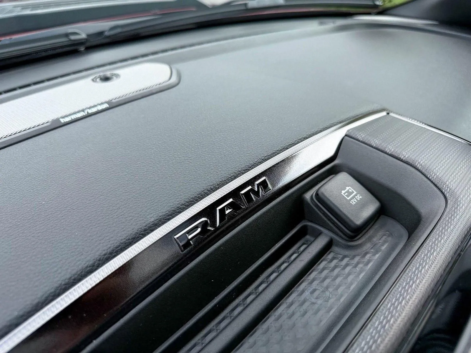2026 RAM 1500 Rebel - Photo 24