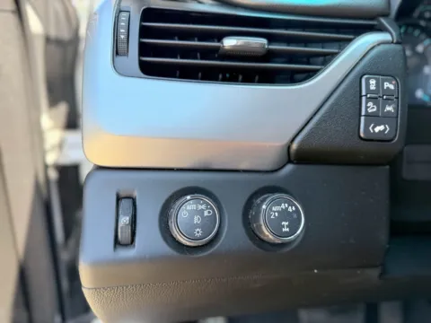 More photos of 2019 Chevrolet Tahoe LT at Champion Chrysler Dodge Jeep Ram, MS
