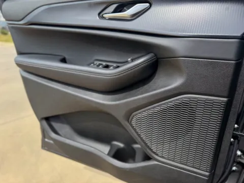 More photos of 2025 Jeep Grand Cherokee Altitude X at Champion Chrysler Dodge Jeep Ram, MS