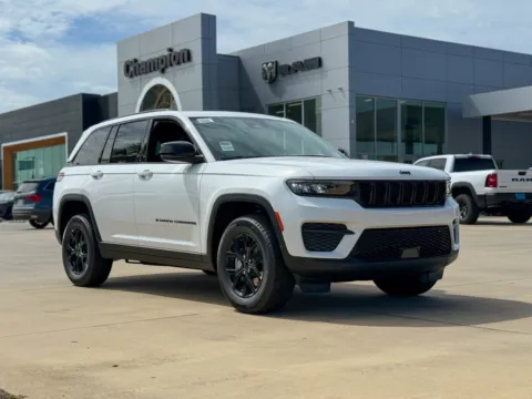 White 2025 Jeep Grand Cherokee Altitude X for sale in Gulfport, MS