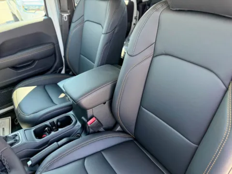 More photos of 2025 Jeep Gladiator High Tide at Champion Chrysler Dodge Jeep Ram, MS