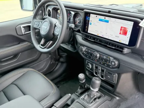 More photos of 2025 Jeep Gladiator High Tide at Champion Chrysler Dodge Jeep Ram, MS