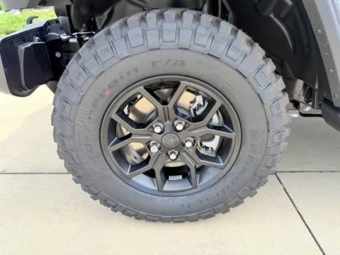 Photos of 2025 Jeep Gladiator High Tide for sale in Gulfport, MS at Champion Chrysler Dodge Jeep Ram