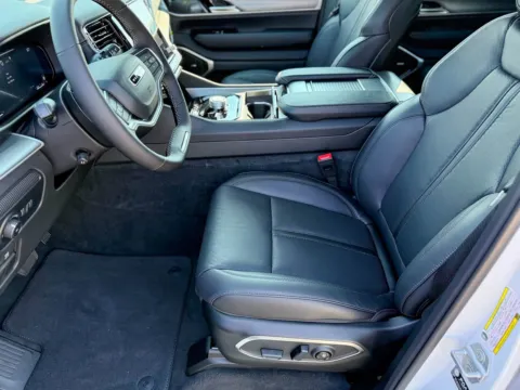 More photos of 2025 Jeep Wagoneer Series II Carbide at Champion Chrysler Dodge Jeep Ram, MS