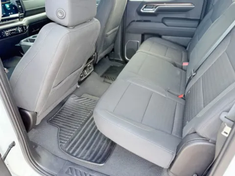 More photos of 2022 Chevrolet Silverado 1500 LT at Champion Chrysler Dodge Jeep Ram, MS