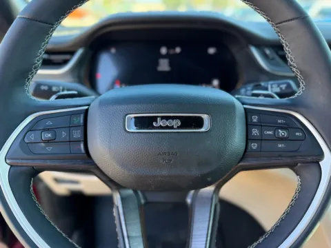 Another view of 2024 Jeep Grand Cherokee Limited for sale in Gulfport, MS at Champion Chrysler Dodge Jeep Ram