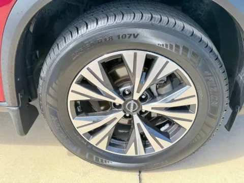 More photos of 2023 Nissan Rogue SV at Champion Chrysler Dodge Jeep Ram, MS