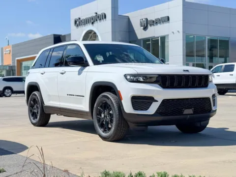 White 2025 Jeep Grand Cherokee Altitude X for sale in Gulfport, MS