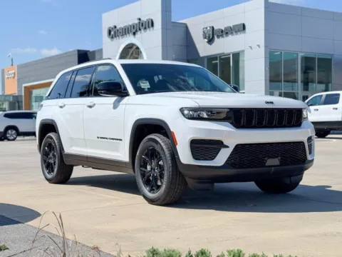 White 2025 Jeep Grand Cherokee Altitude X for sale in Gulfport, MS