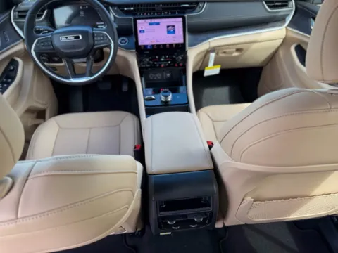 Another view of 2025 Jeep Grand Cherokee Limited for sale in Gulfport, MS at Champion Chrysler Dodge Jeep Ram