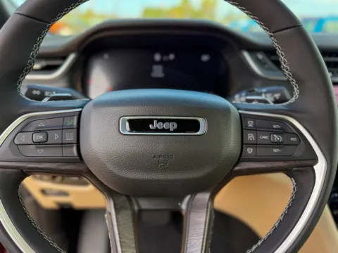 Photos of 2025 Jeep Grand Cherokee Limited for sale in Gulfport, MS at Champion Chrysler Dodge Jeep Ram