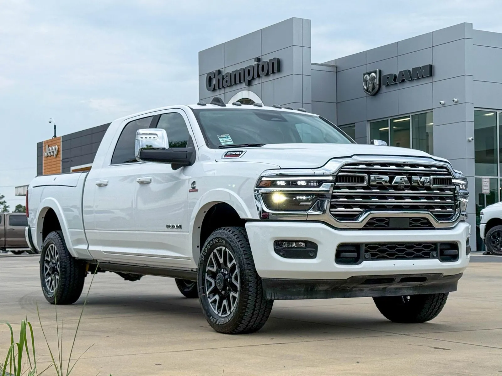 White 2025 Ram 2500 Longhorn for sale in Gulfport, MS