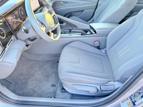 More photos of 2024 Hyundai Elantra SEL at Champion Chrysler Dodge Jeep Ram, MS