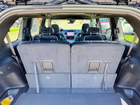 Another view of 2025 Jeep Grand Cherokee L Limited for sale in Gulfport, MS at Champion Chrysler Dodge Jeep Ram