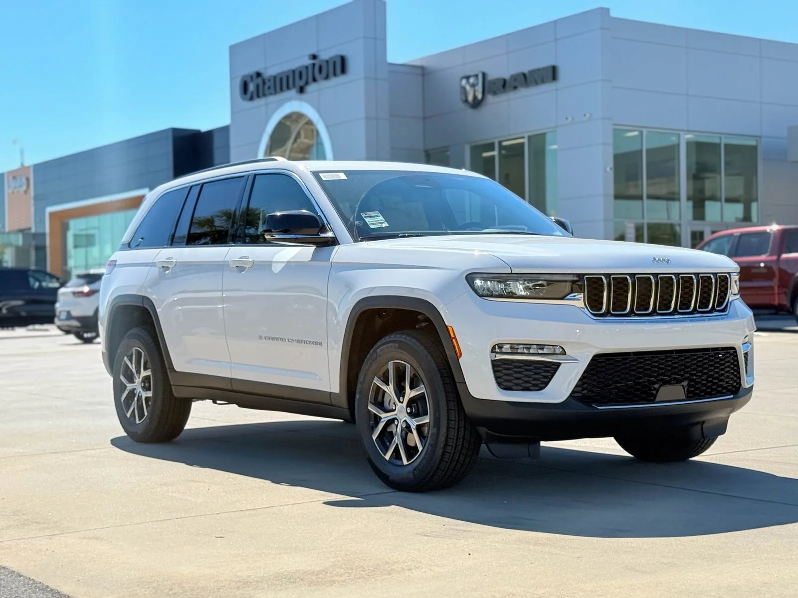 White 2025 Jeep Grand Cherokee Limited for sale in Gulfport, MS