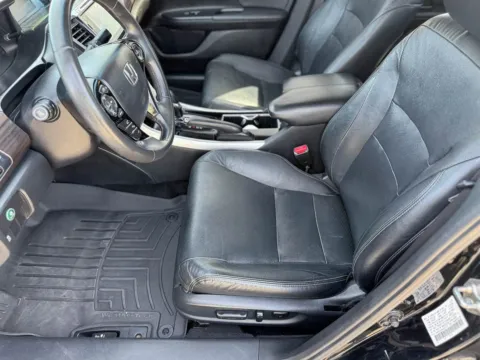 More photos of 2017 Honda Accord Sedan EX-L V6 at Champion Chrysler Dodge Jeep Ram, MS