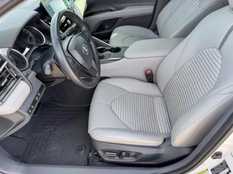 More photos of 2024 Toyota Camry SE at Champion Chrysler Dodge Jeep Ram, MS