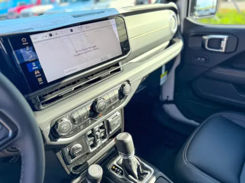 More photos of 2025 Jeep Gladiator High Tide at Champion Chrysler Dodge Jeep Ram, MS