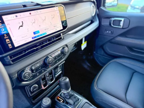 More photos of 2025 Jeep Gladiator High Tide at Champion Chrysler Dodge Jeep Ram, MS