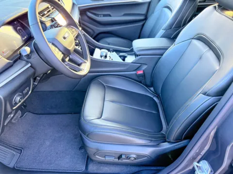 More photos of 2025 Jeep Grand Cherokee L Limited at Champion Chrysler Dodge Jeep Ram, MS