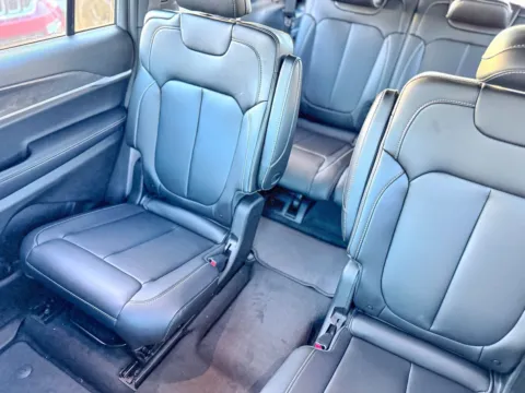 More photos of 2025 Jeep Grand Cherokee L Limited at Champion Chrysler Dodge Jeep Ram, MS