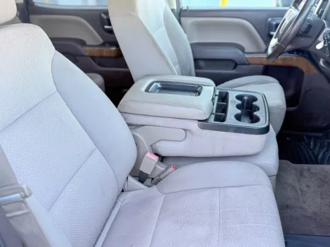 More photos of 2016 GMC Sierra 1500 SLE at Champion Chrysler Dodge Jeep Ram, MS