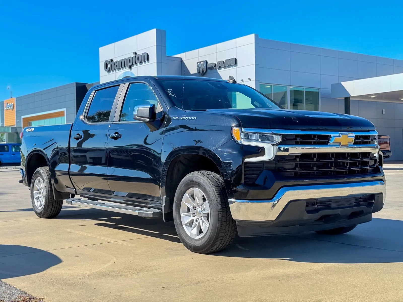 Black 2023 Chevrolet Silverado 1500 LT for sale in Gulfport, MS