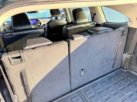 More photos of 2023 Toyota Highlander L at Champion Chrysler Dodge Jeep Ram, MS