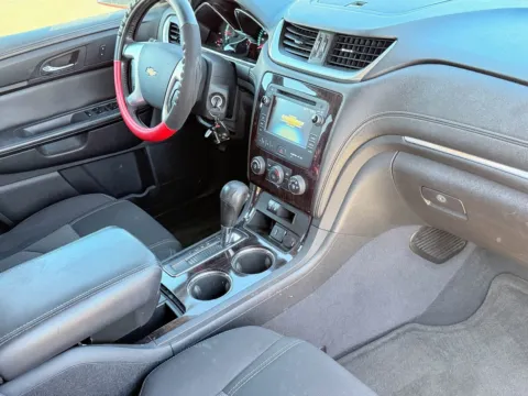 Another view of 2015 Chevrolet Traverse LT for sale in Gulfport, MS at Champion Chrysler Dodge Jeep Ram