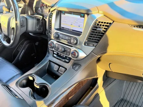 More photos of 2020 Chevrolet Tahoe LT at Champion Chrysler Dodge Jeep Ram, MS