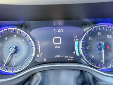 Photos of 2022 Chrysler Pacifica Touring L for sale in Gulfport, MS at Champion Chrysler Dodge Jeep Ram