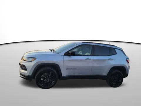Photos of 2025 Jeep Compass Latitude for sale in Moses Lake, WA at Toyota of Moses Lake