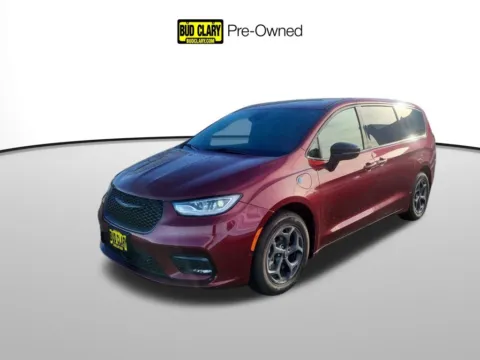 Red 2023 Chrysler Pacifica Hybrid Limited for sale in Moses Lake, WA