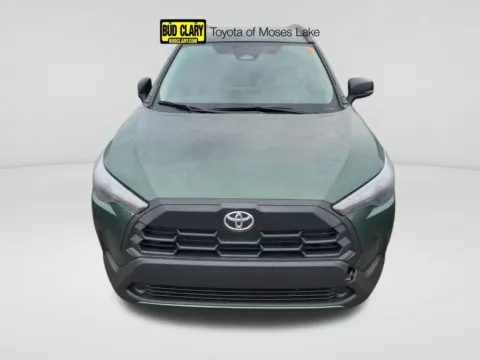 Black 2026 Toyota Corolla Cross LE for sale in Moses Lake, WA