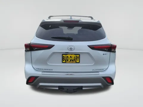 More photos of 2026 Toyota Highlander Hybrid Platinum at Bud Clary Toyota of Moses Lake, WA