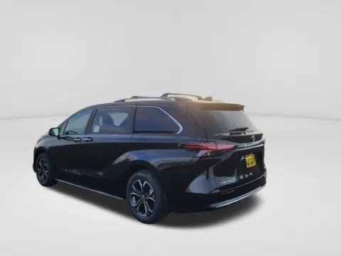 Another view of 2026 Toyota Sienna Platinum for sale in Moses Lake, WA at Bud Clary Toyota of Moses Lake