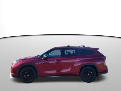 Photos of 2026 Toyota Highlander XSE for sale in Moses Lake, WA at Bud Clary Toyota of Moses Lake